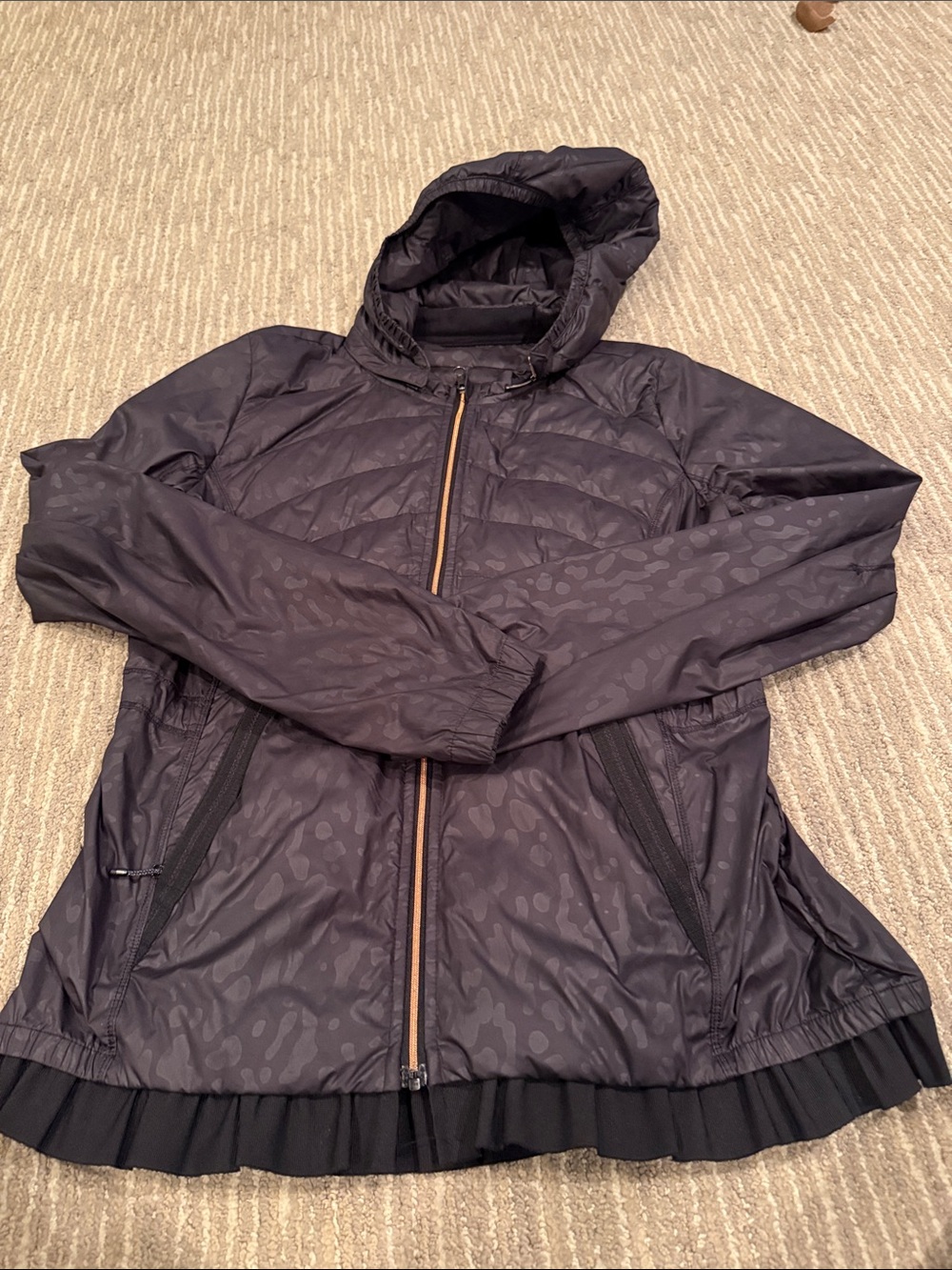 Rare lululemon thin puffer